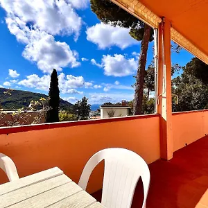 https://le-3-case-di-mia.it-tuscanyhotel.com